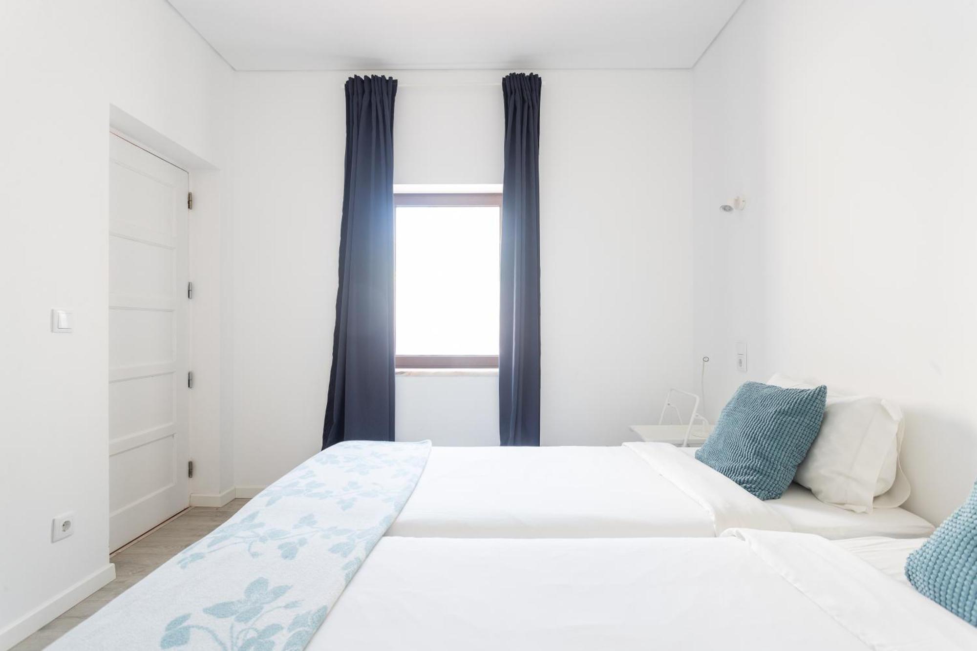 Blue Buddha Beach House Ericeira Quarto foto
