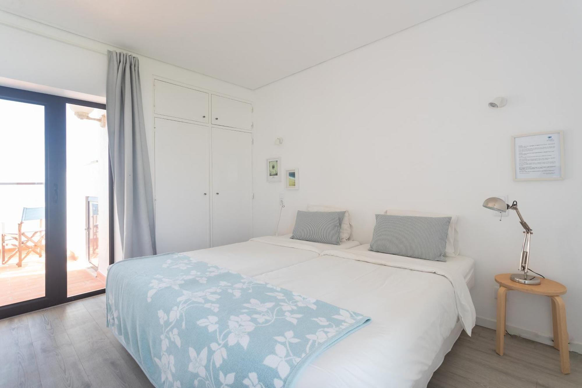 Blue Buddha Beach House Ericeira Quarto foto